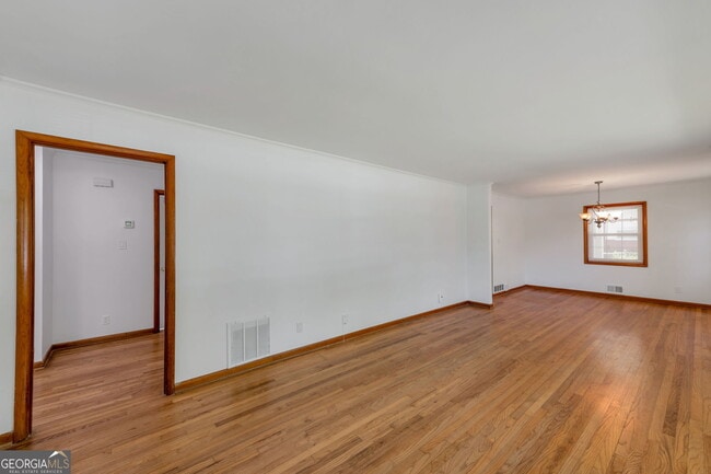 Photo - 2188 Pawnee Dr SE