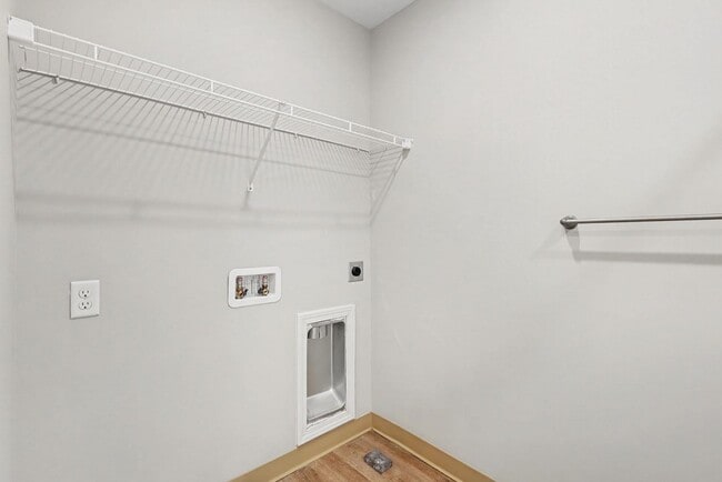 Photo - Bridlewood Crossing