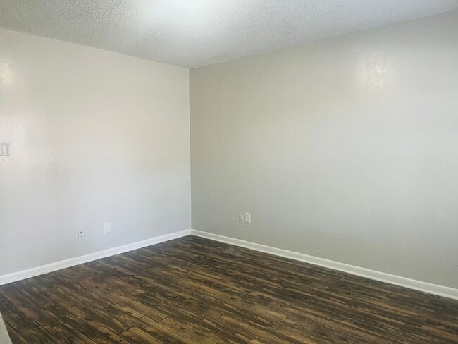 Photo - 131 Wall St Unit 123