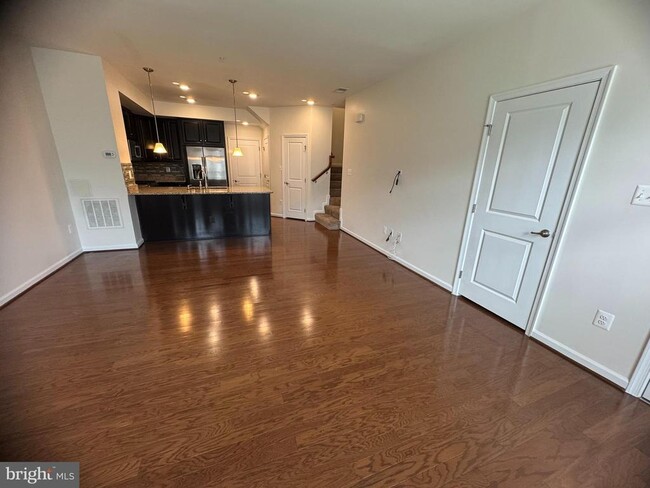Building Photo - 6436 Walcott Ln Rental