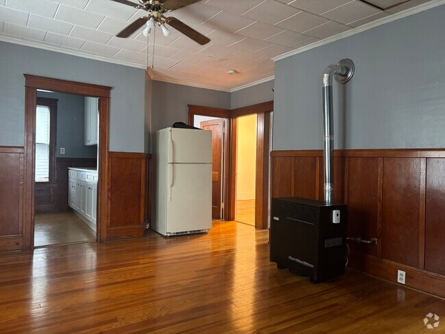 Building Photo - 109 Hemond Ave Unit 2 Rental