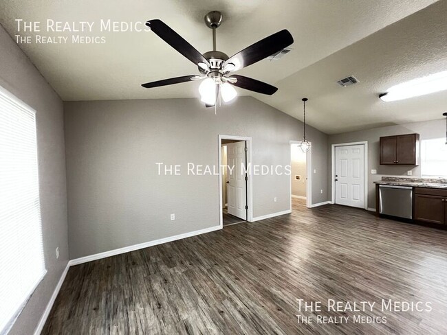 Photo - 5312 NW 6th Pl