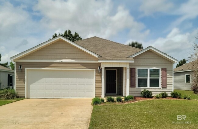 Photo - 17349 Harding Dr House