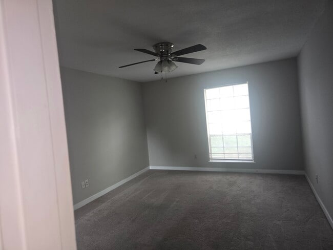 Photo - 3600 Chateau Dr Unit E-205