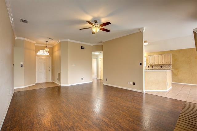 Photo - 909 Mallard Way