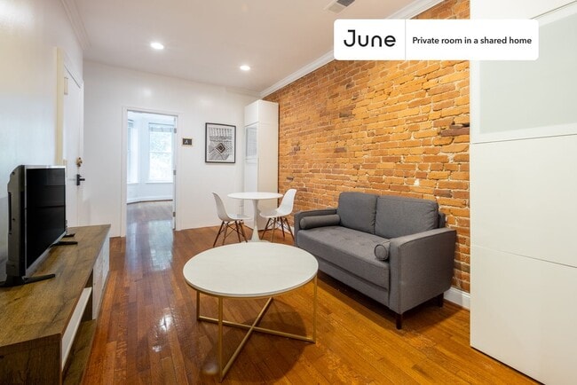 Photo - Room in Shared 3 bed/1 bath home Unidad C