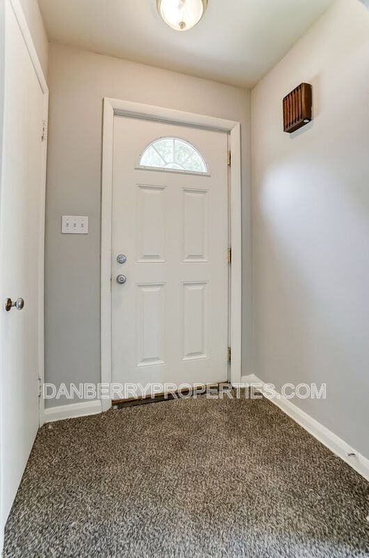 Photo - 818 Brookley Blvd