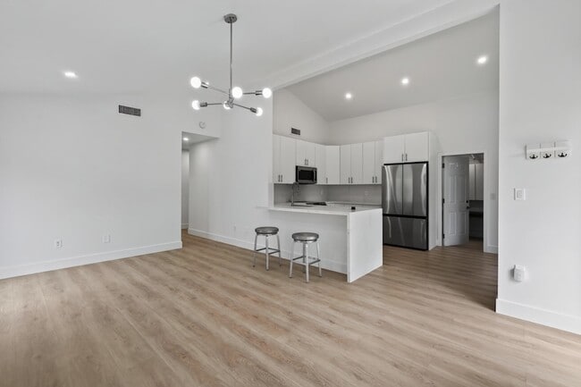 1271 SW 85th Terrace