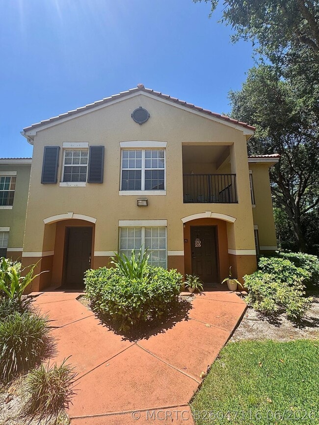 Building Photo - 10330 Fox Trail Rd S Unit 1206