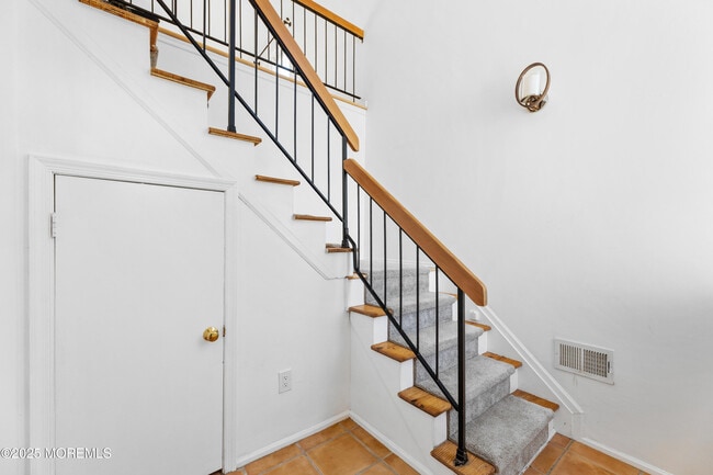 Photo - 316 Tulip Ln