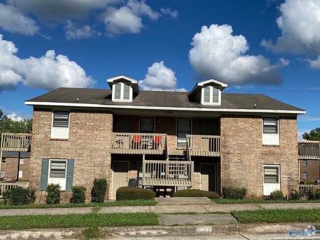 Building Photo - 1504 Ascent Trail NW Unit a Rental