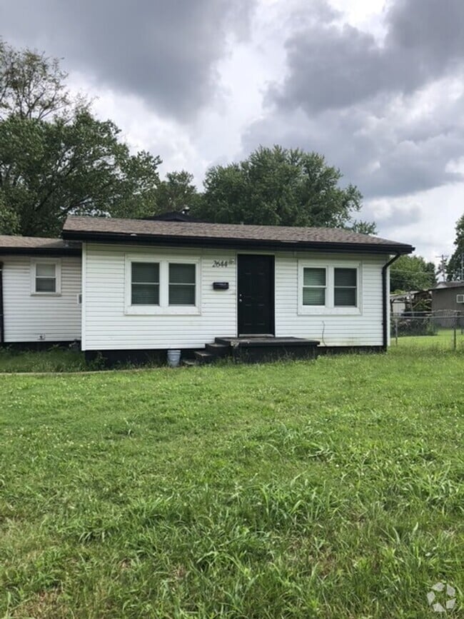 Building Photo - 4 Bed 1 Bath home for rent