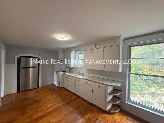 Building Photo - 91 Castine Rd Unit 3 Rental