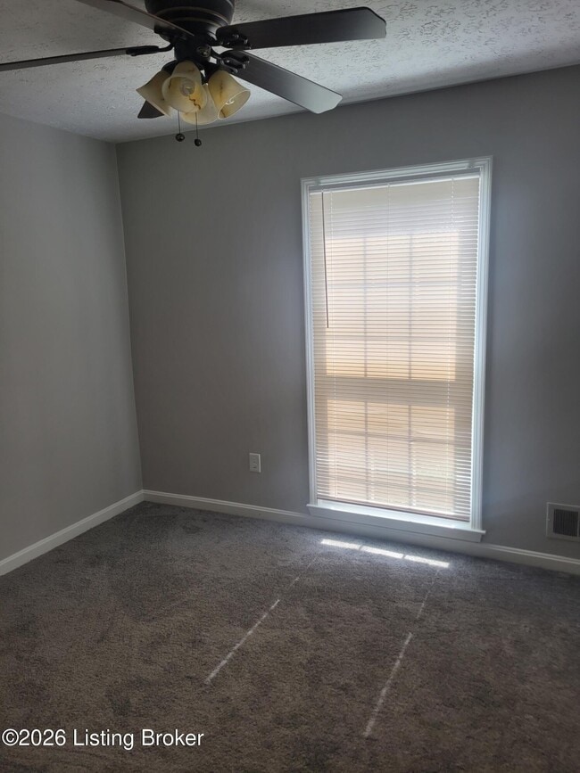 Photo - 304 S Evergreen Rd