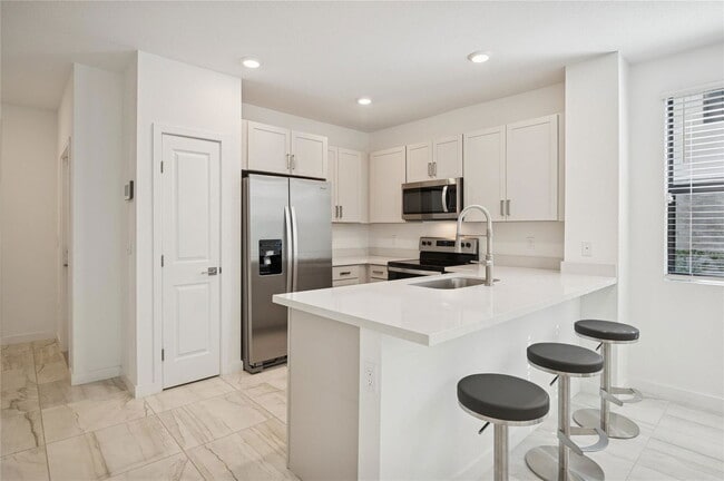 Photo - 180 SE 5th Ct