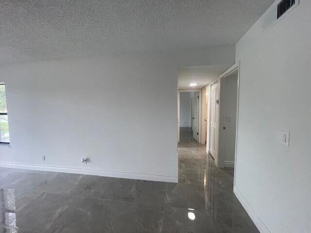 Photo - 1012 Green Pine Blvd Unidad 0052 Rental