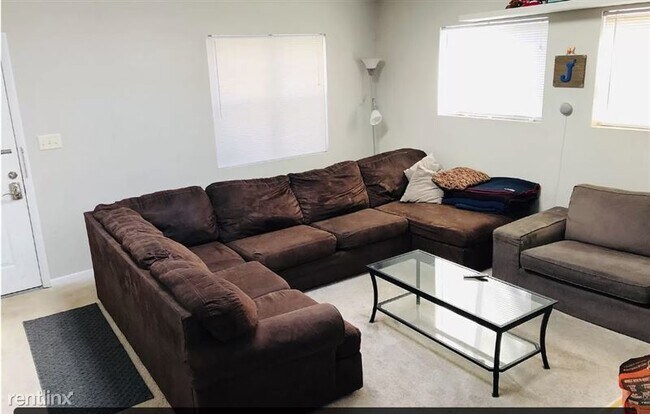 Photo - 808 Hutchins Ave