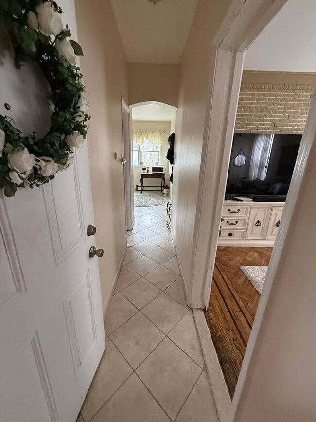 Photo - 254 Terrace Ave