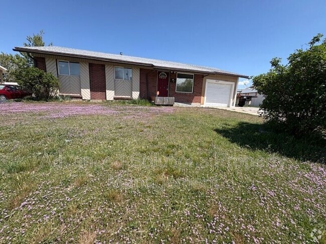 Building Photo - 4827 Southridge Dr Rental