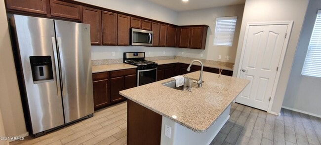 Photo - 2857 E Detroit St