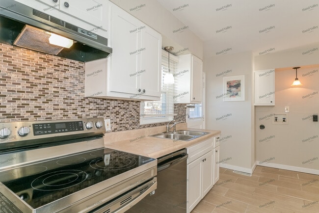 Photo - 1115 Ann Ave