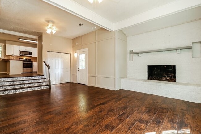 Photo - 1865 Jaywood Cir