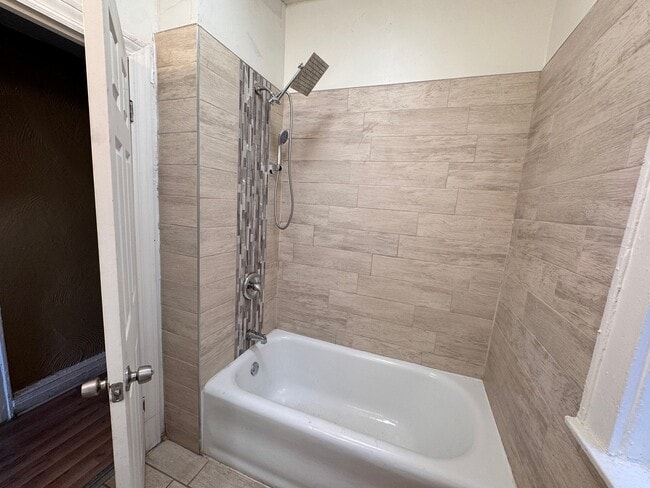 Photo - 8216 S Maryland Ave Unit Apt 2