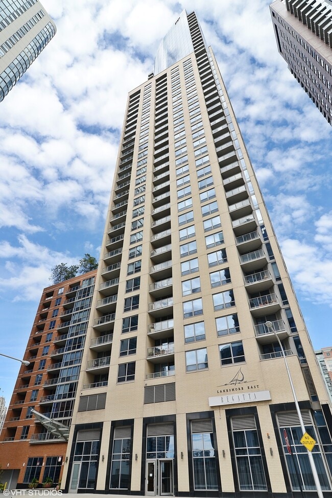 Building Photo - 420 E Waterside Dr Unit 4414