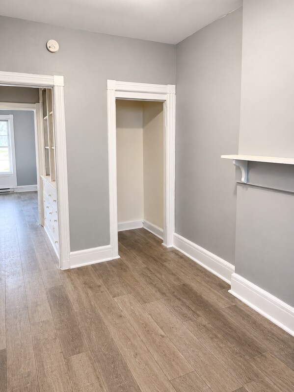 Photo - 127 Dove St