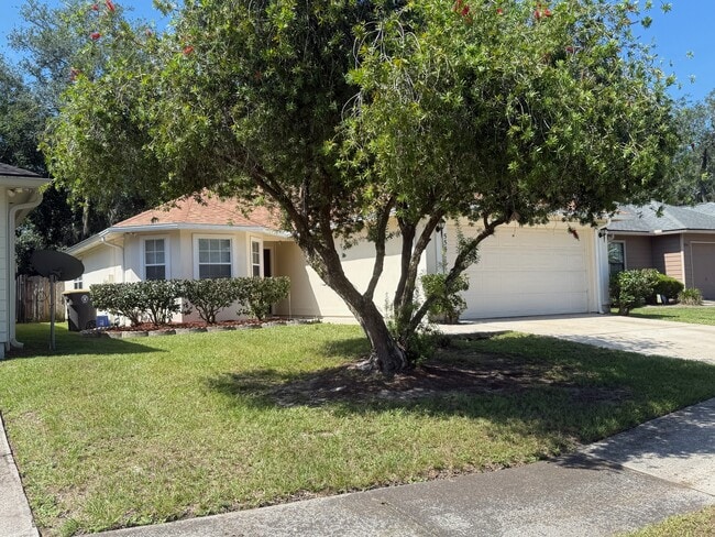 Building Photo - 5550 Oak Crossing Dr