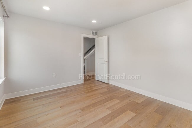 Photo - Newly Built Home w Large Island in Open Kitchen Design, 2-Car Garage, Bedroom-Level Laundry, Gas ...