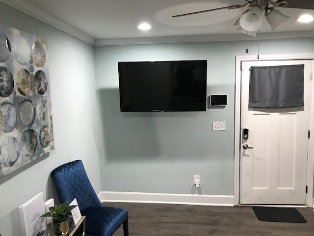 Living Room 3 - 810 Fox St NW