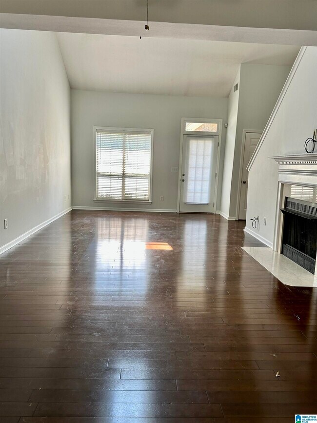 3504 Savannah Park Ln Townhome Townhome Rental in Vestavia Hills AL