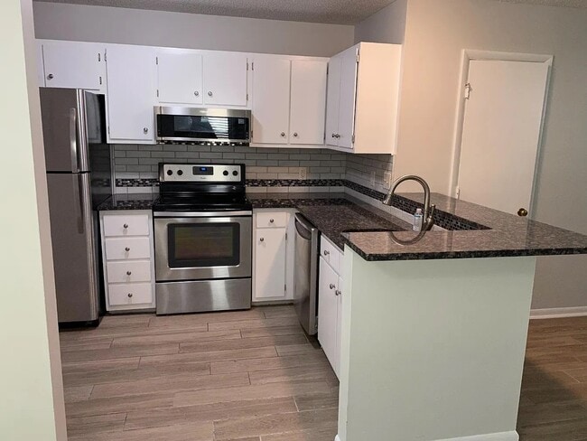 Photo - 1223 Meadow Park Ln