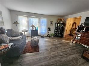 Photo - 6 Foxpointe Cir