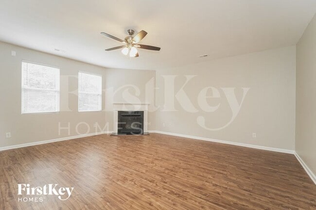 Photo - 7302 Lamplighter Close Dr