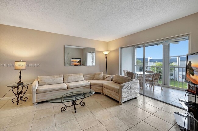Photo - 7897 Golf Cir Dr Unidad 309