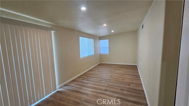 Photo - 1064 W 31st St