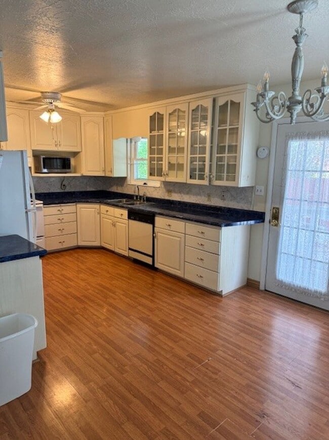 Photo - Cute 3 bedroom, 2 bath home!
