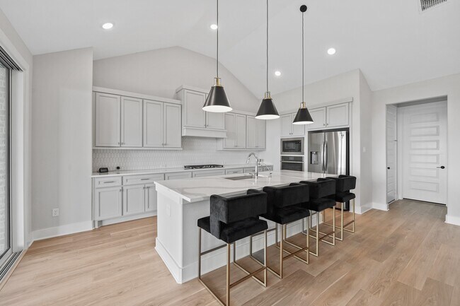 465 Horizon Light Ln