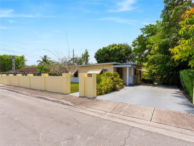 Building Photo - 6320 SW 58th Pl Rental