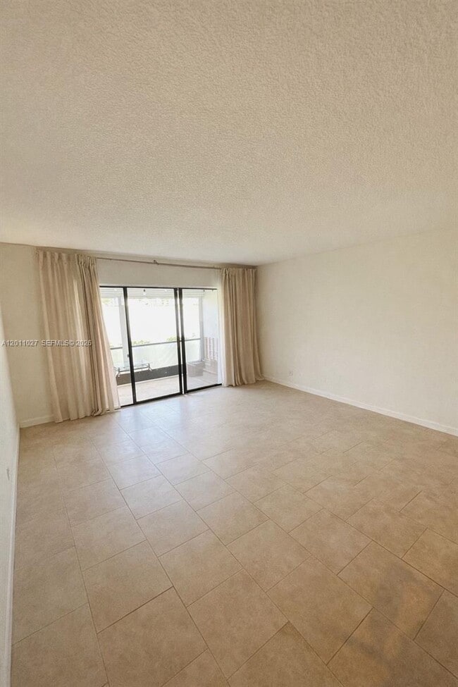 Photo - 1110 Green Pine Blvd Unidad C1