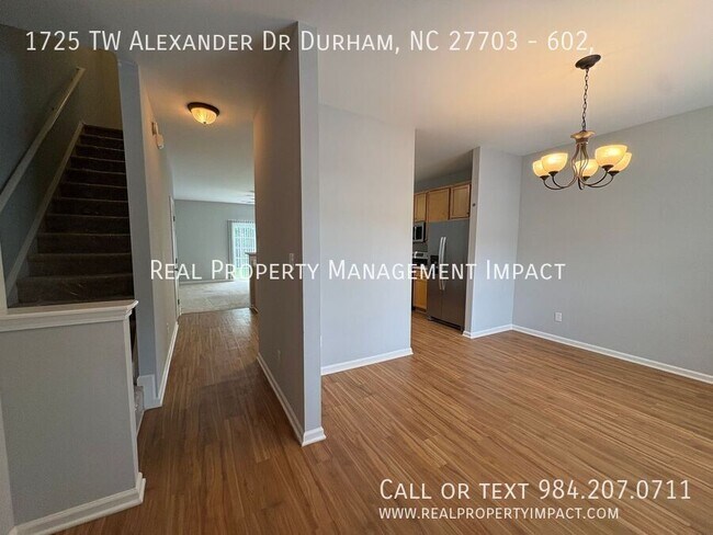 Photo - 1725 TW Alexander Dr