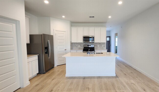 Photo - 4031 Pierce Pl Ln