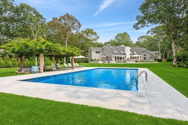 Photo - 28 Old Meeting House Rd