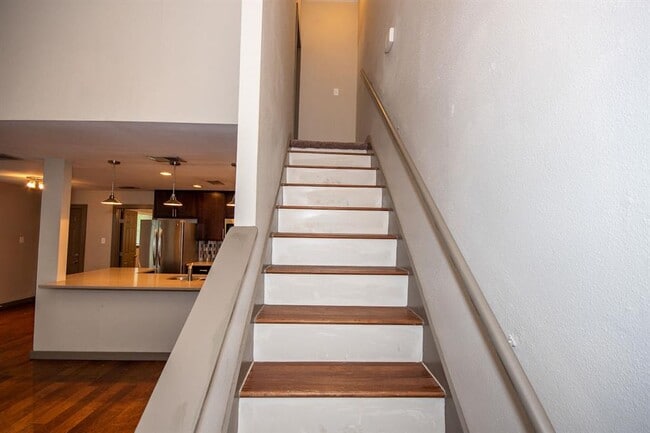 Photo - 1506 Rockdale Cir