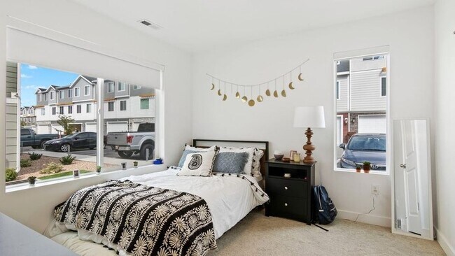 Photo - 1436 S 590 W