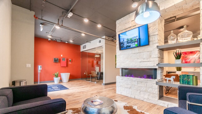 Photo - Urban Hartsook