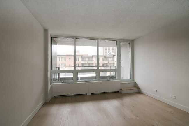 Photo - 1975 Maisonneuve Blvd W Unit 710