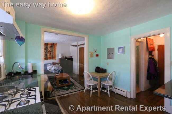 Photo - 195 Concord Ave Unit 7